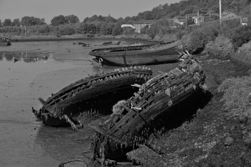 Wrecks in Bowling Harbour